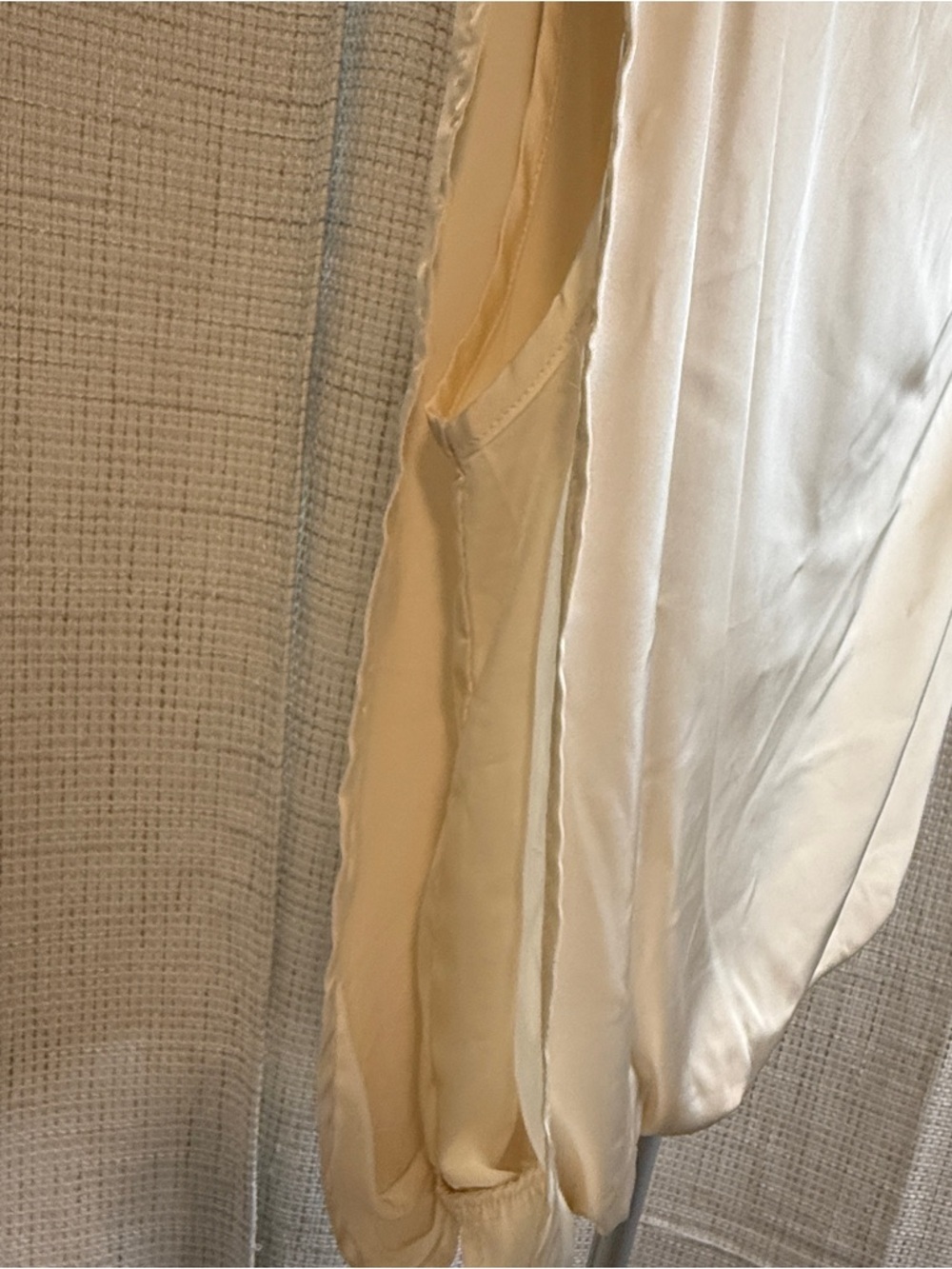 Flower & Feather Blouse - Picture 2 of 6